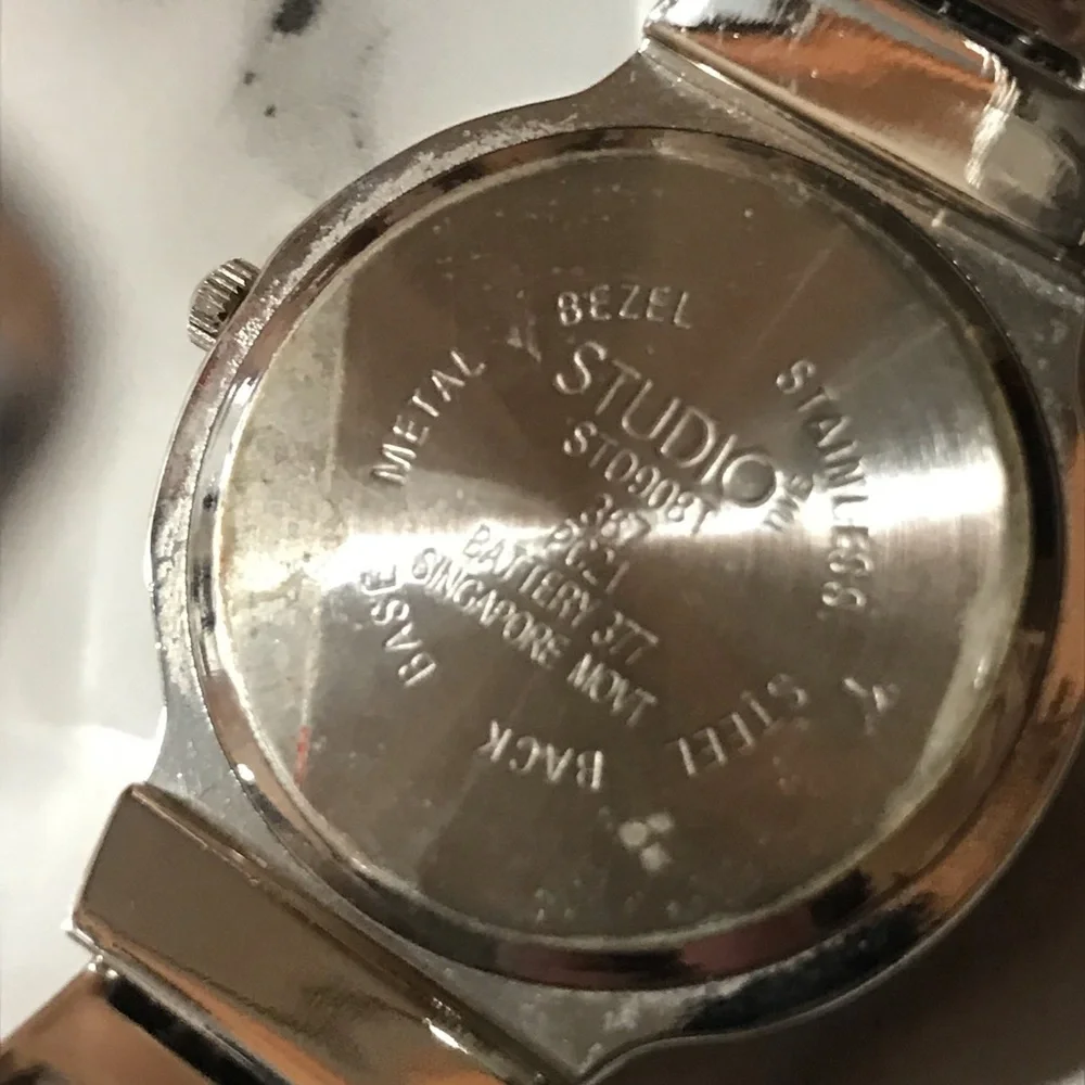 Studio Fashion Watch‎
